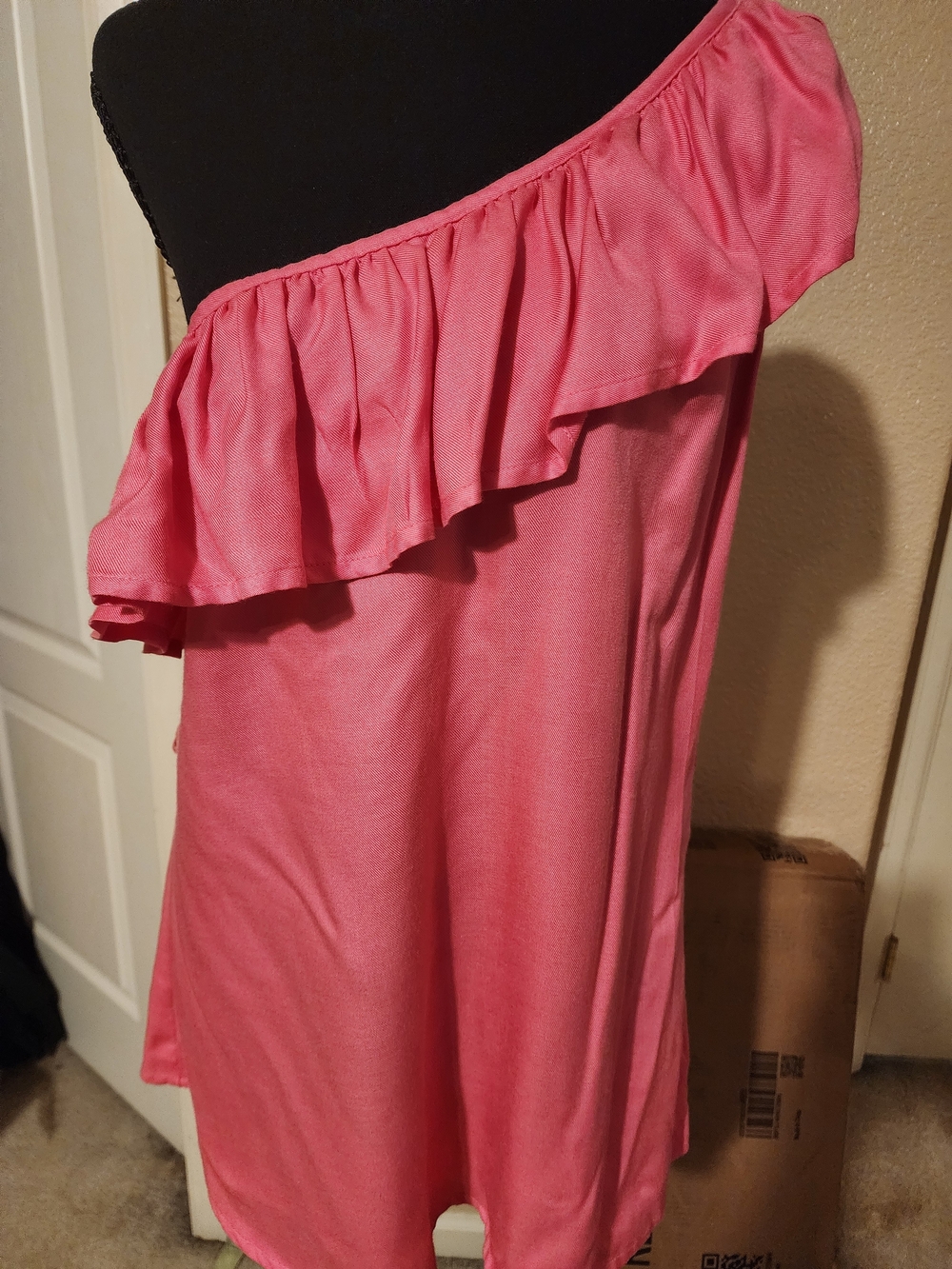 GUESS One-Shoulder Pink Ruffle Top